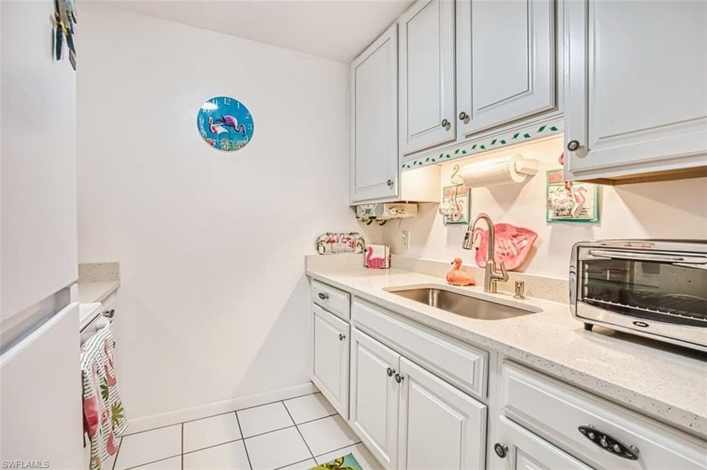 601 Periwinkle WAY D7-18