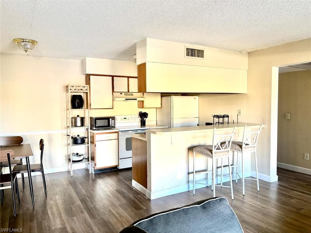5315 Summerlin RD 1508-32