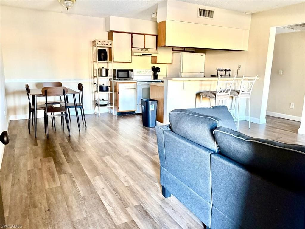 5315 Summerlin RD 1508-20