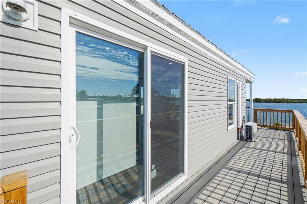 69 Emily LN-20