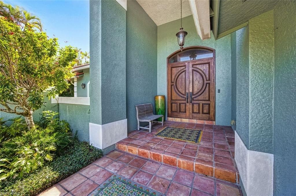 130 Montrose DR-6