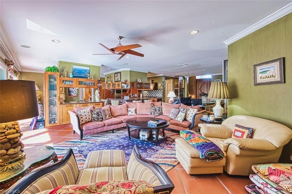 130 Montrose DR-12