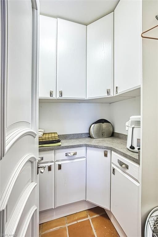 130 Montrose DR-10