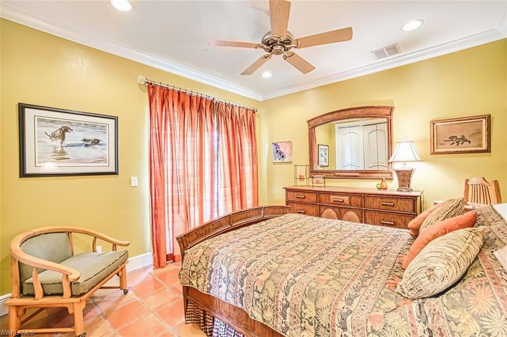 130 Montrose DR-31