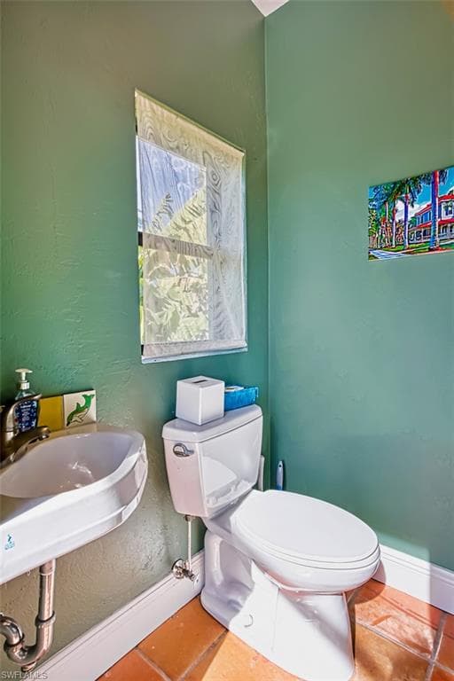130 Montrose DR-36