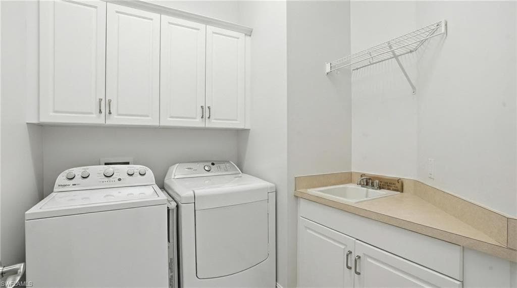 430 Saddlebrook LN-23