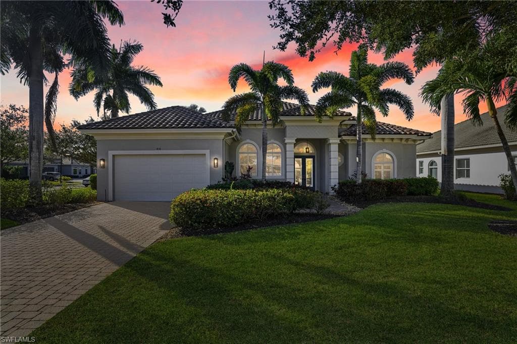 430 Saddlebrook LN-2