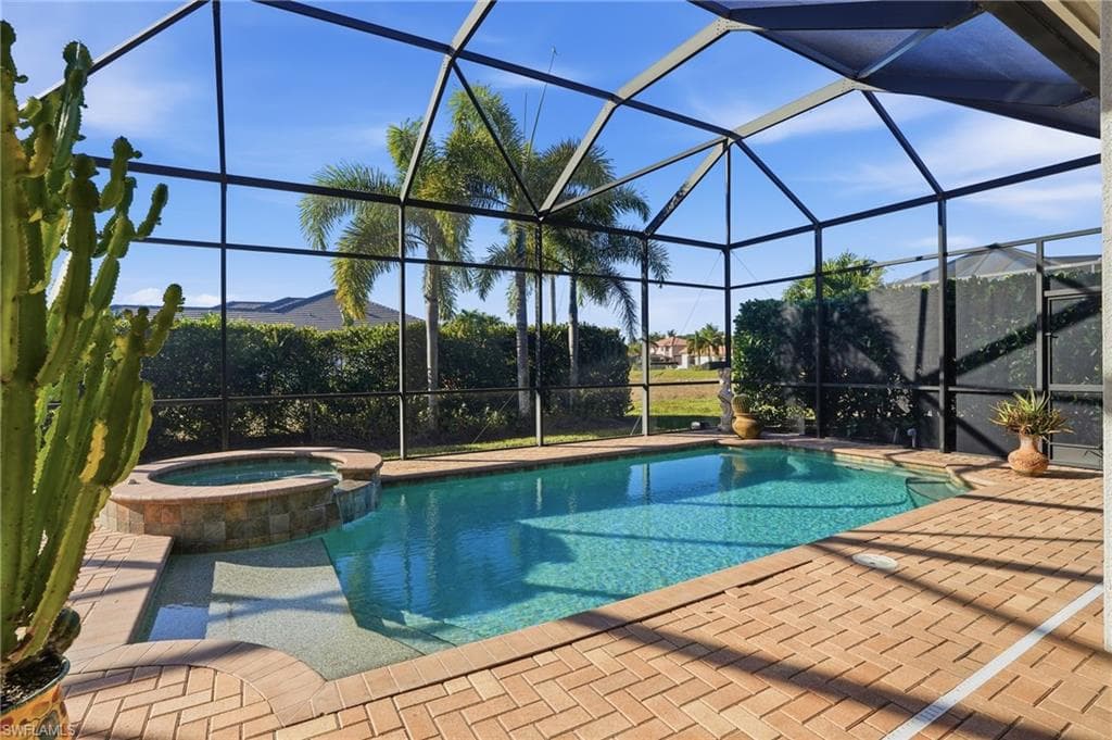 430 Saddlebrook LN-3