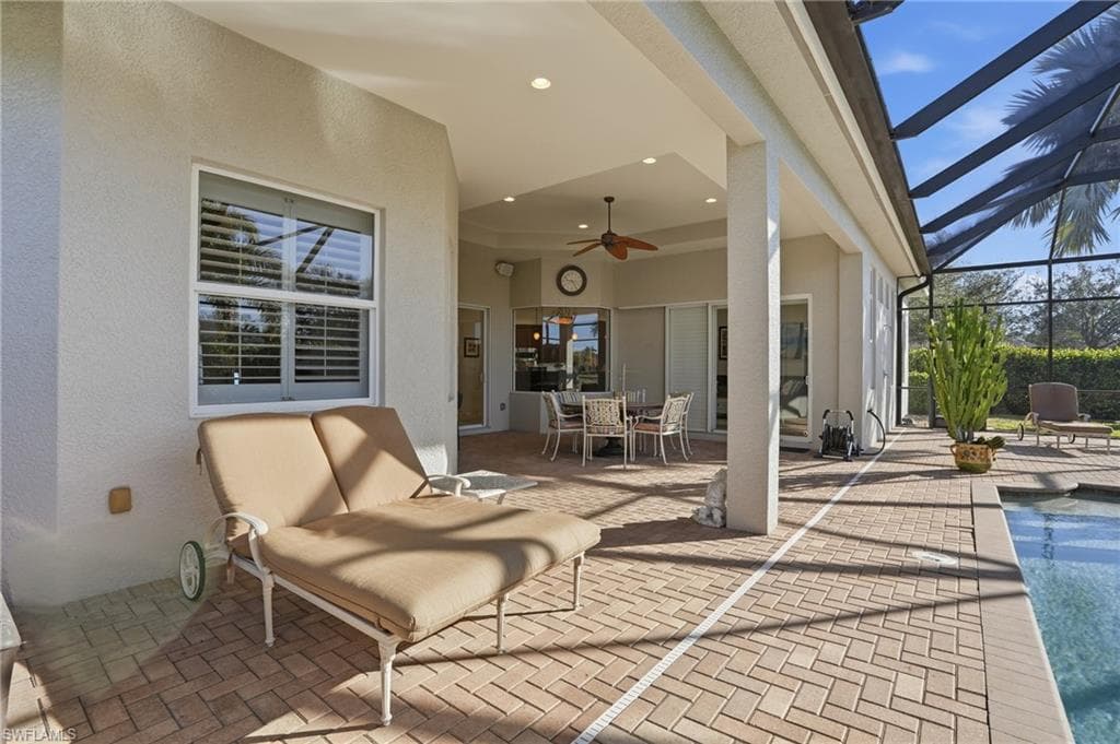 430 Saddlebrook LN-28