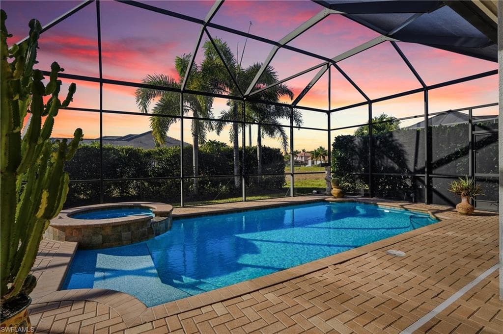 430 Saddlebrook LN-4