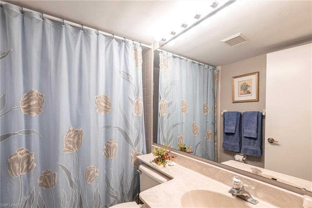 5665 Trailwinds DR 615-10