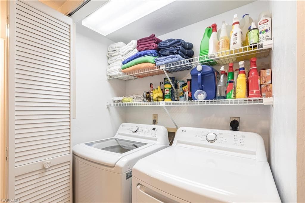 5665 Trailwinds DR 615-15