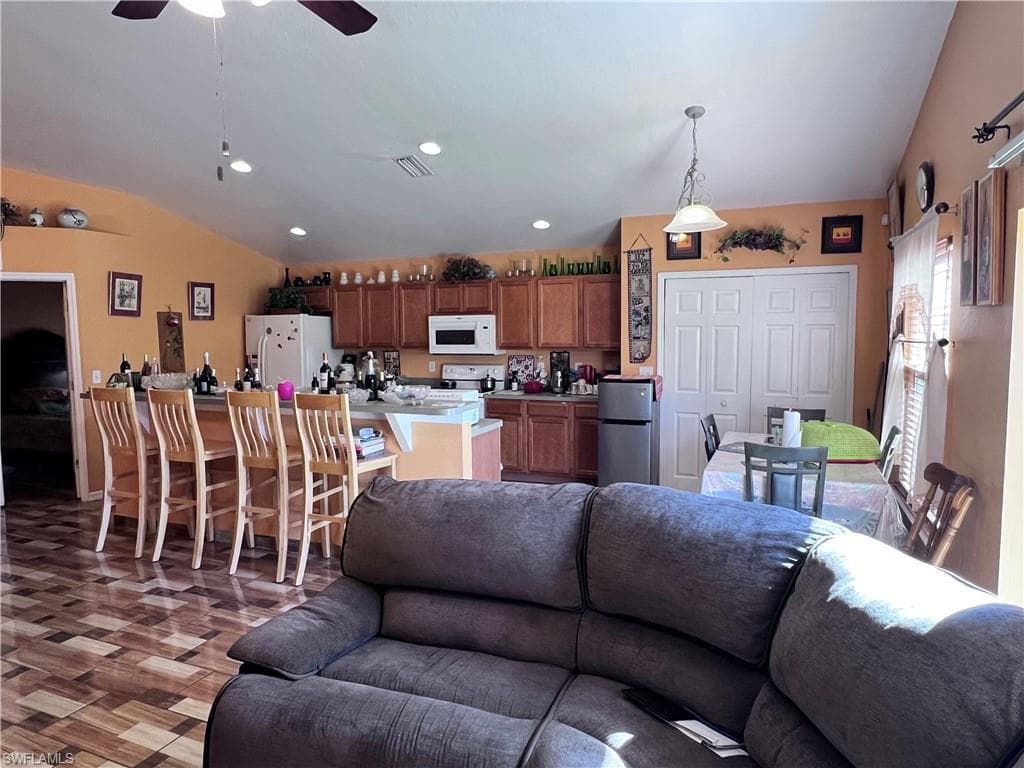 1187 Bush ST E-6