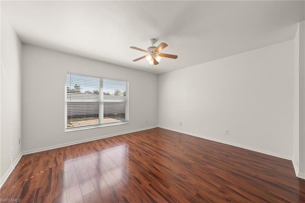 15068 Cloverdale DR-17