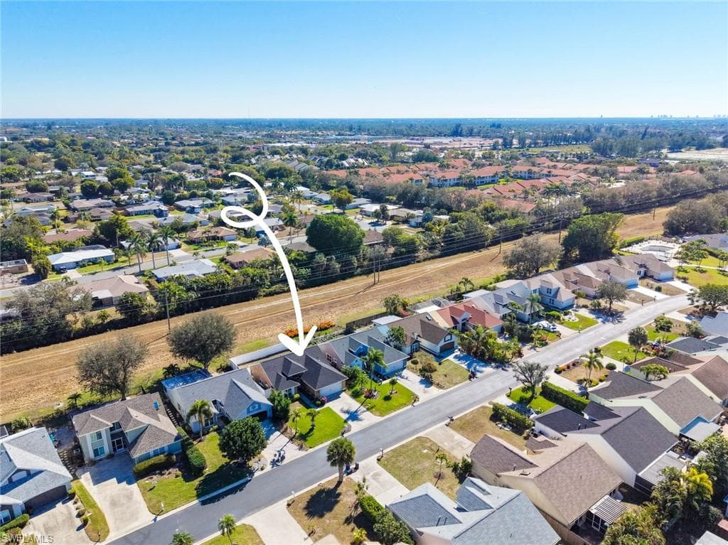 15068 Cloverdale DR-35