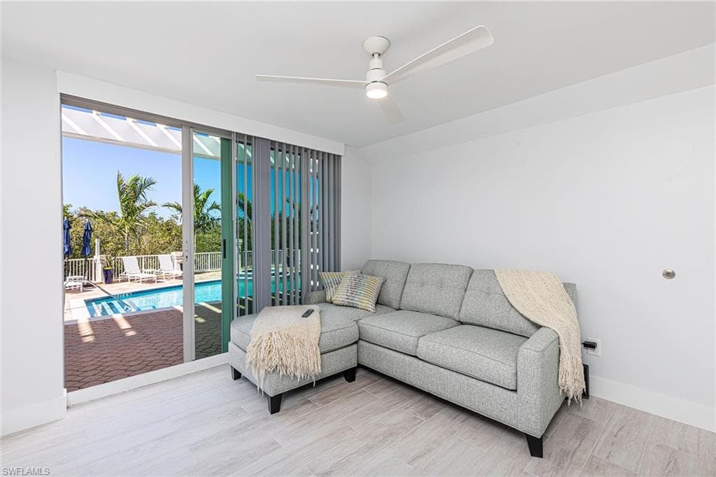 295 Grande WAY PH-2-36