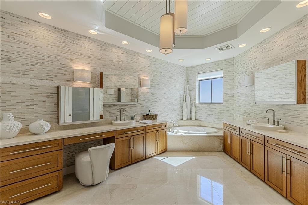 295 Grande WAY PH-2-30