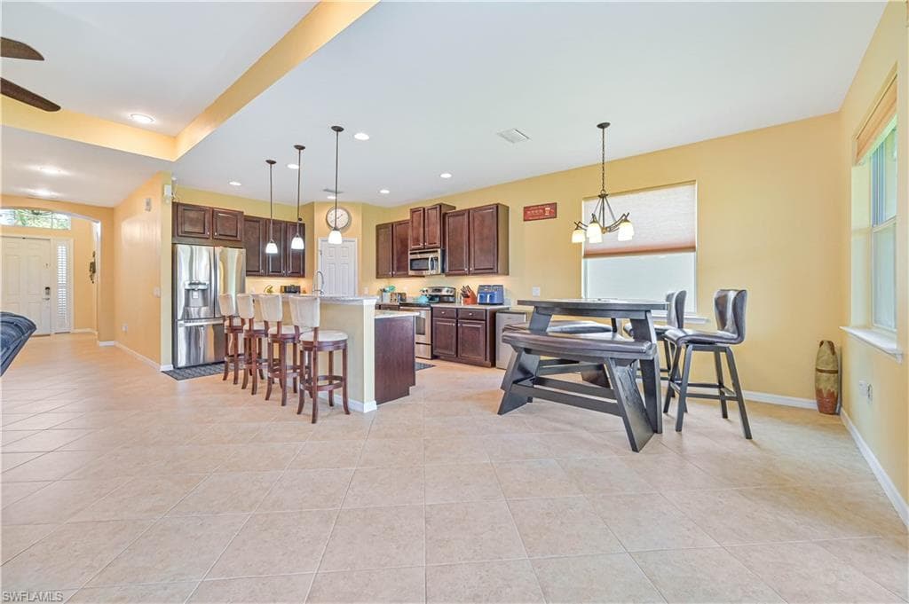 8641 Banyan Bay BLVD-12