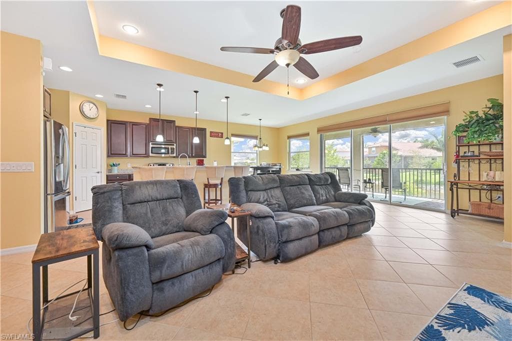 8641 Banyan Bay BLVD-35