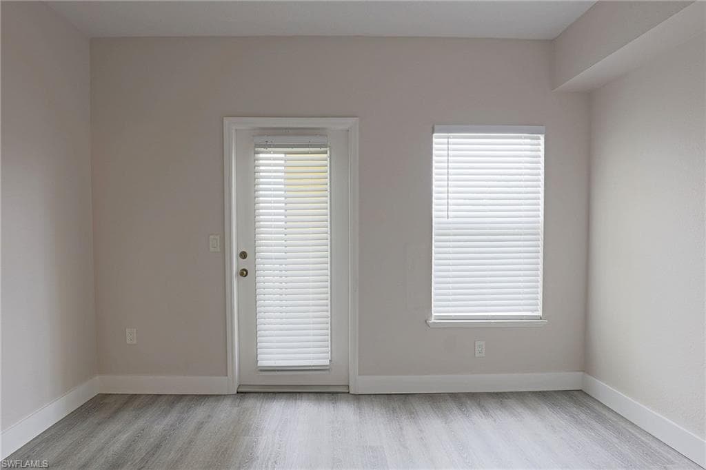 11480 Villa Grand 123-12