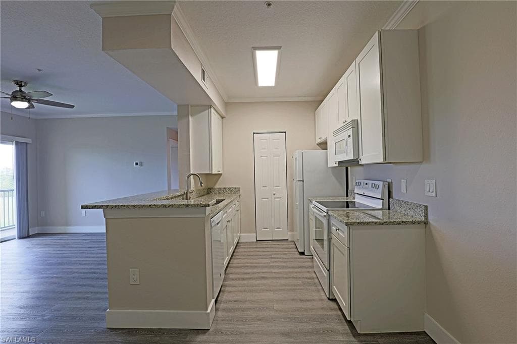 11480 Villa Grand 123-4