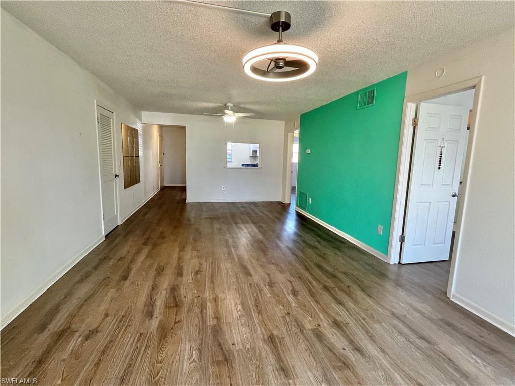 1356 Myerlee Country Club BLVD 2-17