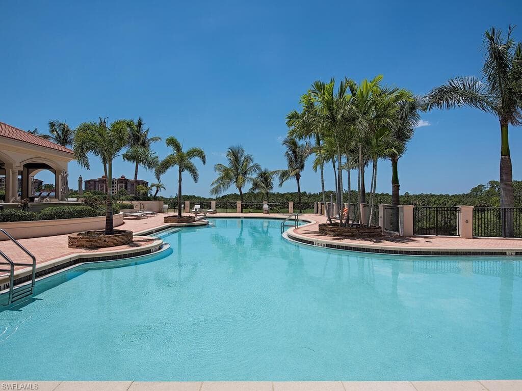 23850 Via Italia CIR 403-26