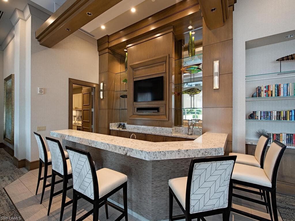 23850 Via Italia CIR 403-22