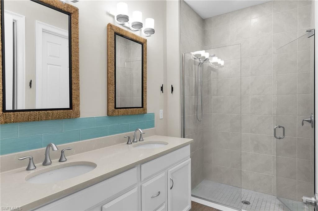1035 Enbrook LOOP-15