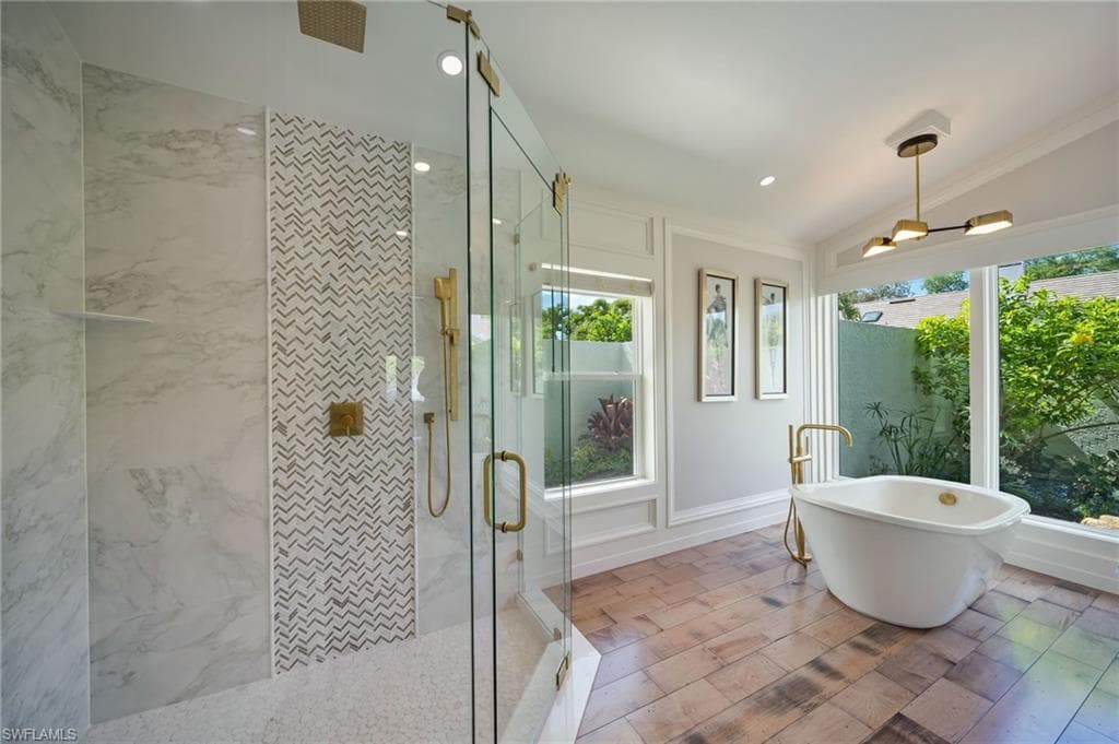 805 Lake Vista CT-22