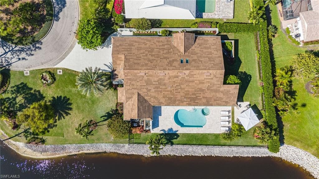 805 Lake Vista CT-32