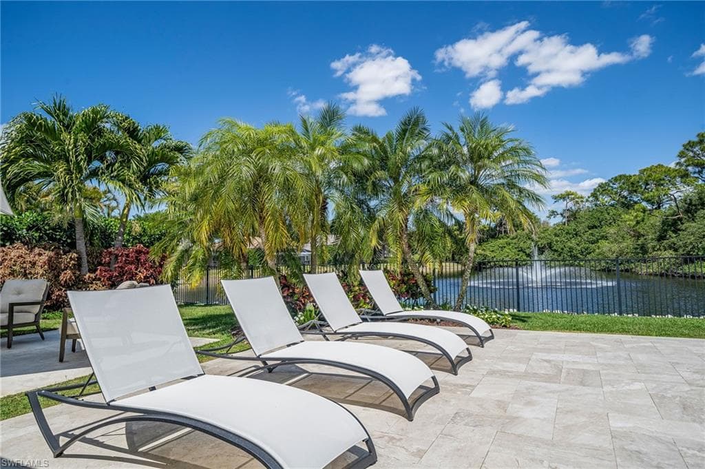 805 Lake Vista CT-40