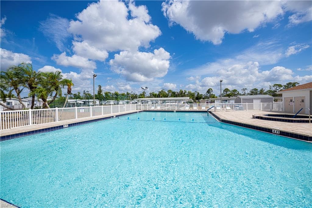 243 Caravan CIR-19