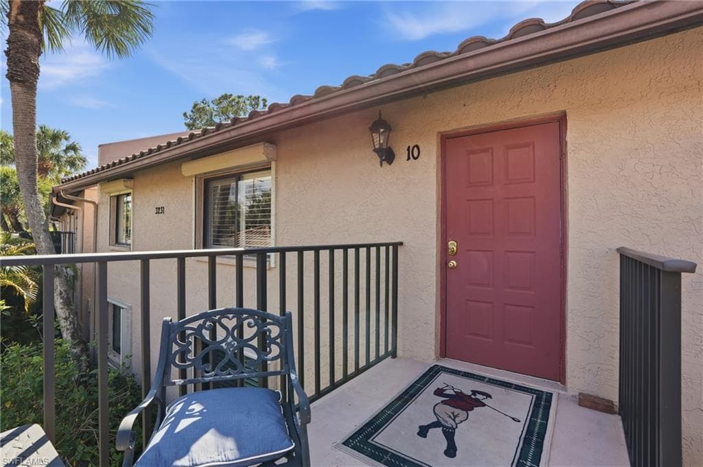 3231 Horse Carriage WAY 10-38