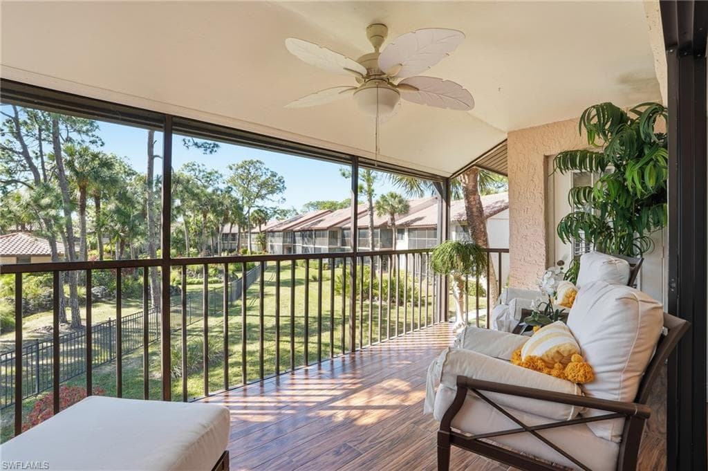 3231 Horse Carriage WAY 10-15