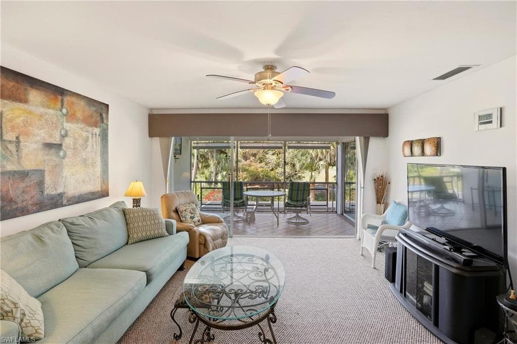 215 Cypress WAY E E3-2