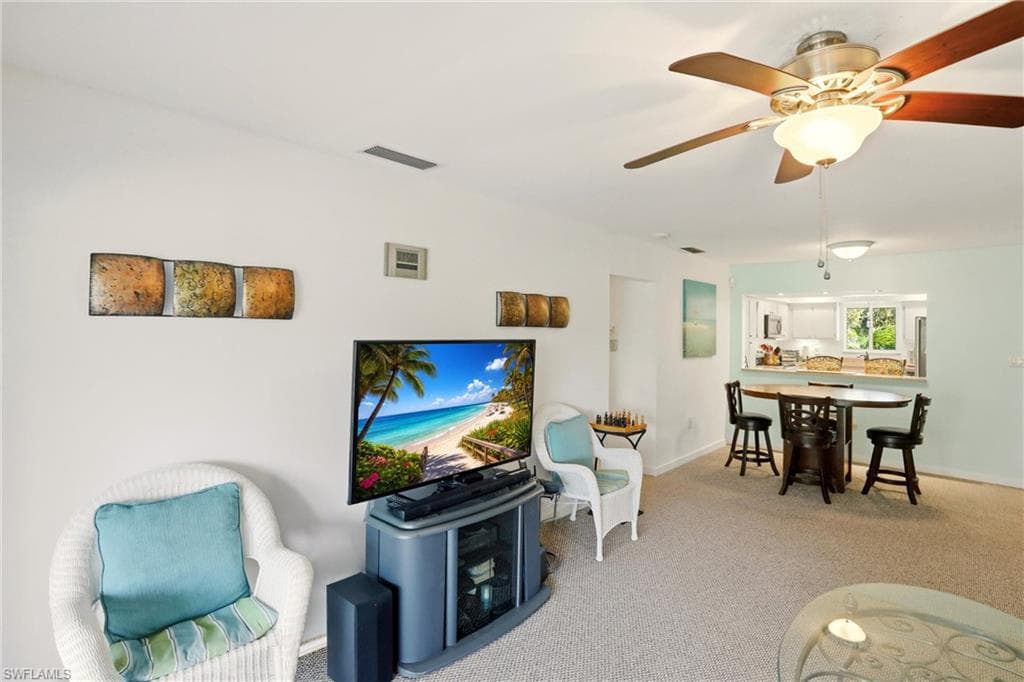 215 Cypress WAY E E3-6