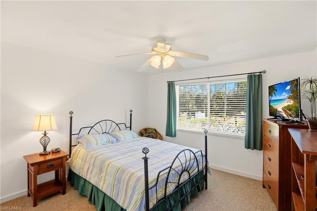 215 Cypress WAY E E3-22
