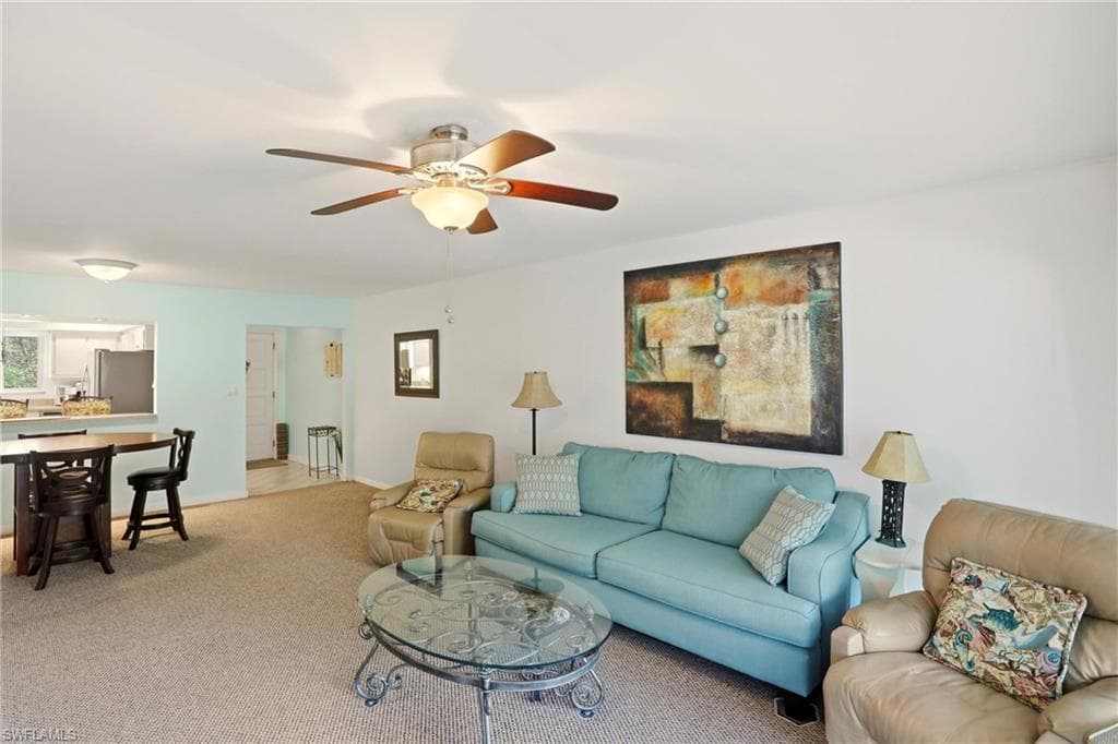 215 Cypress WAY E E3-5