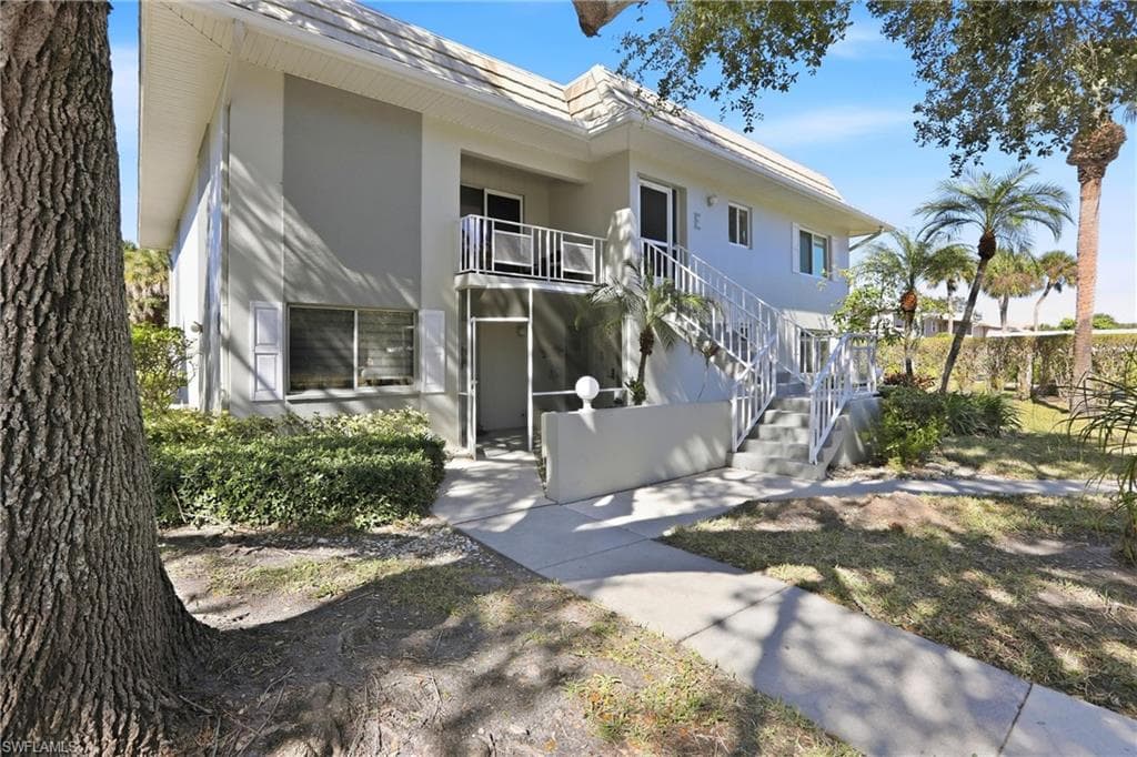 215 Cypress WAY E E3-33