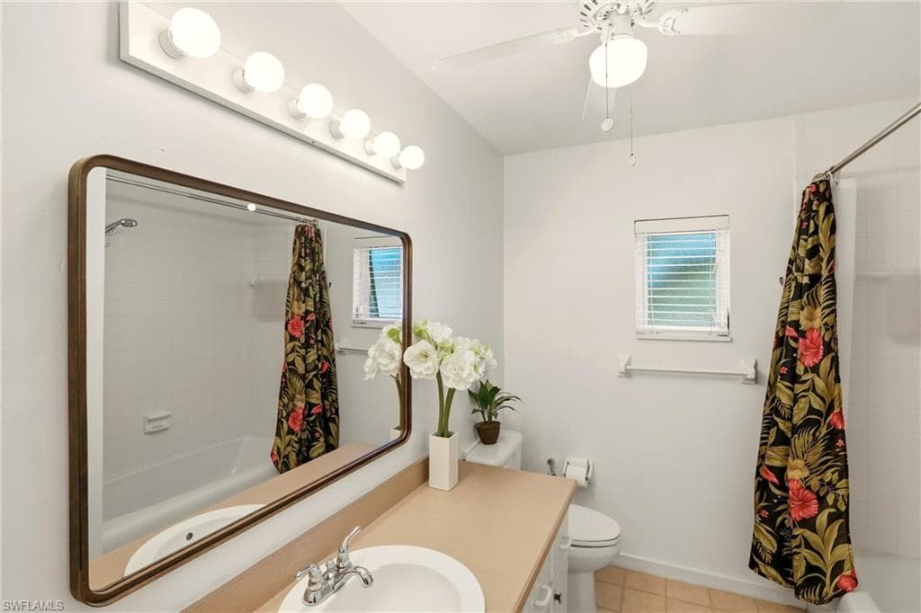 215 Cypress WAY E E3-25