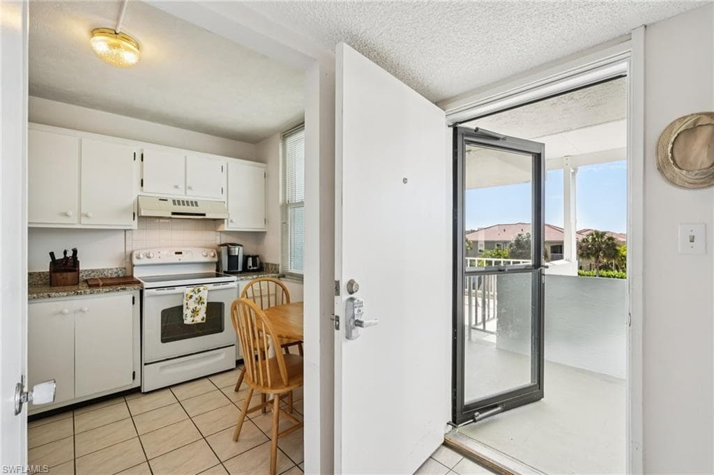5959 Winkler RD 305-6