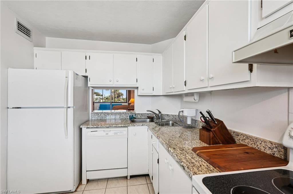 5959 Winkler RD 305-12