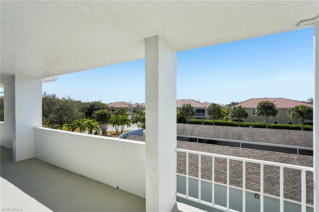 5959 Winkler RD 305-5