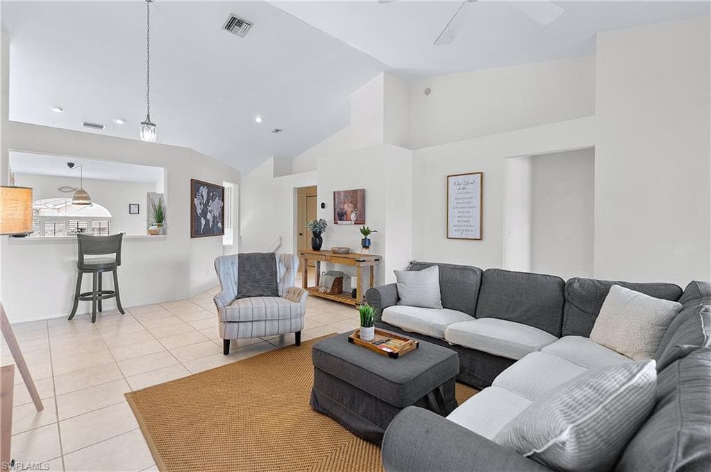 13021 Hamilton Harbour DR S5-13