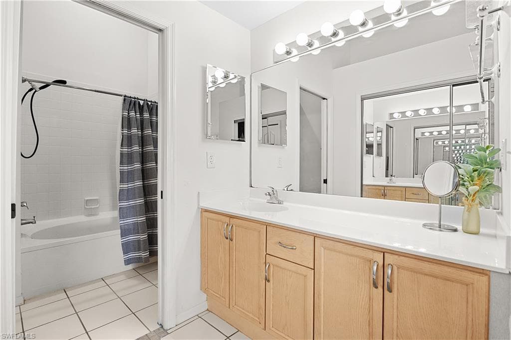 13021 Hamilton Harbour DR S5-26