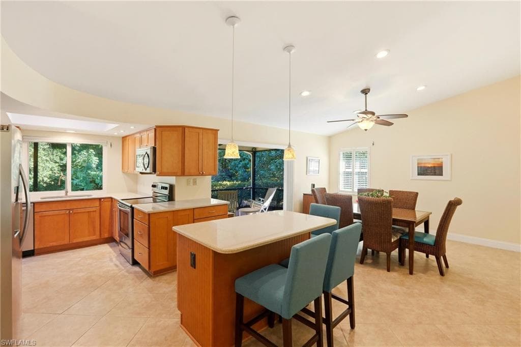 142 Old Tamiami TRL-13