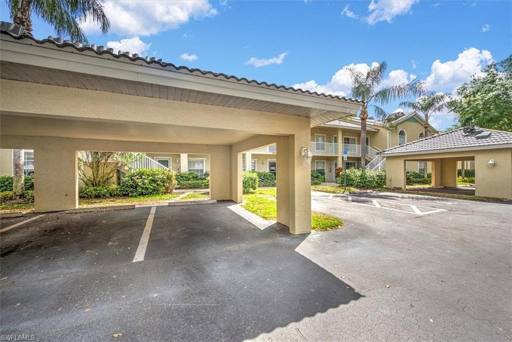 25741 Lake Amelia WAY 202-23