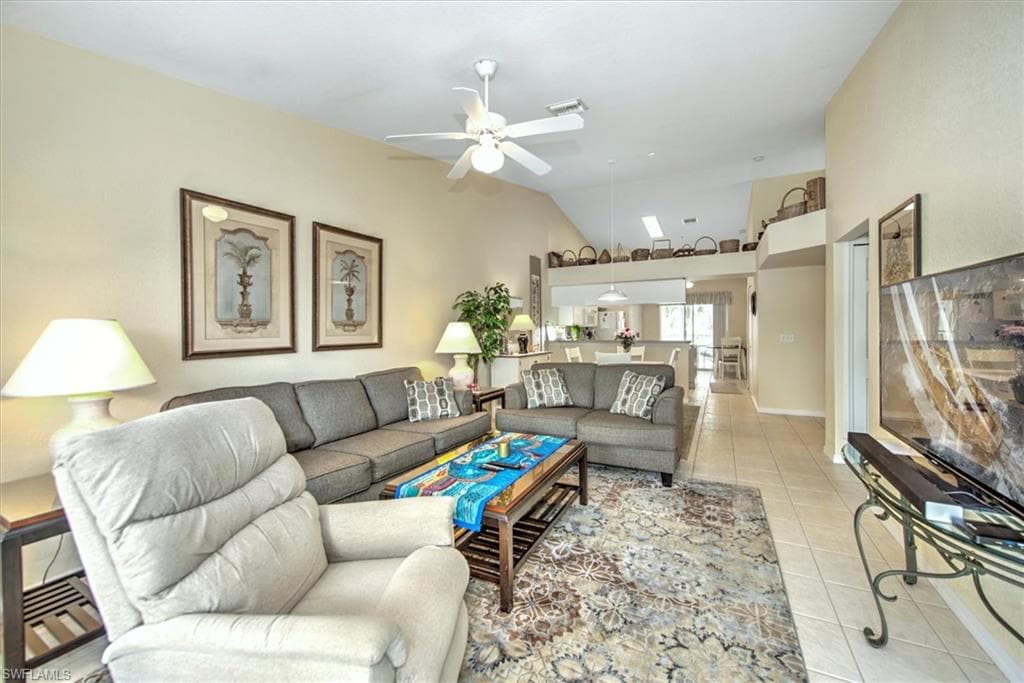 25741 Lake Amelia WAY 202-6