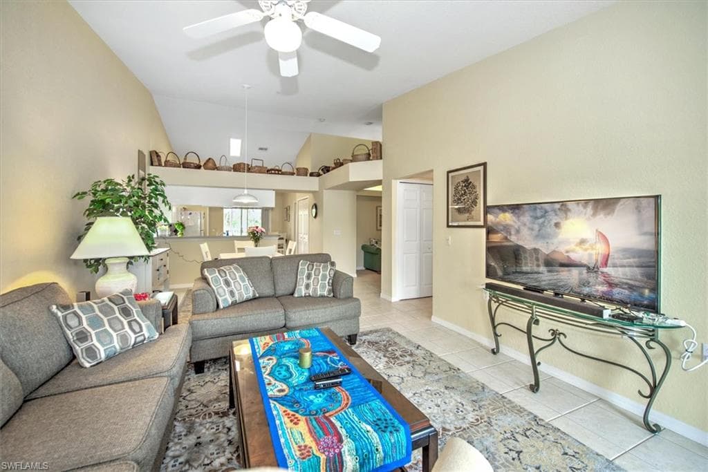 25741 Lake Amelia WAY 202-13